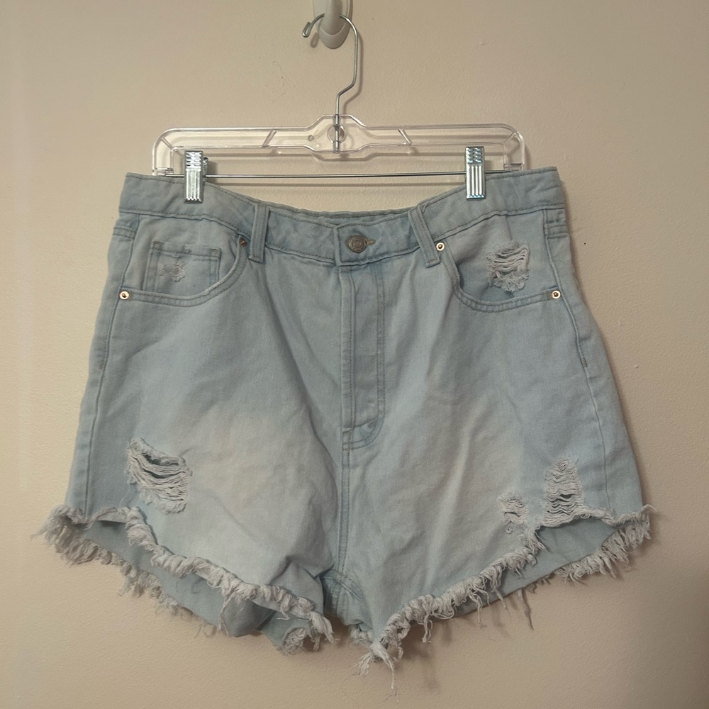 light wash wild fable cut off denim shorts size 14
